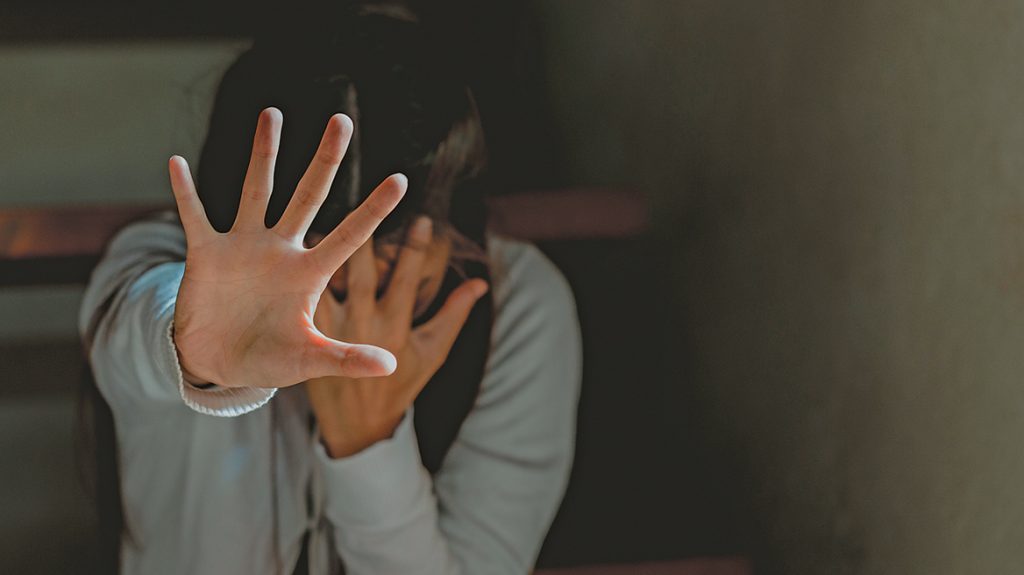 Κρήτη: Εξέταση DNA θα δείξει τον πατέρα του μωρού της 14χρονης – Κατηγορούνται τρεις Ρουμάνοι