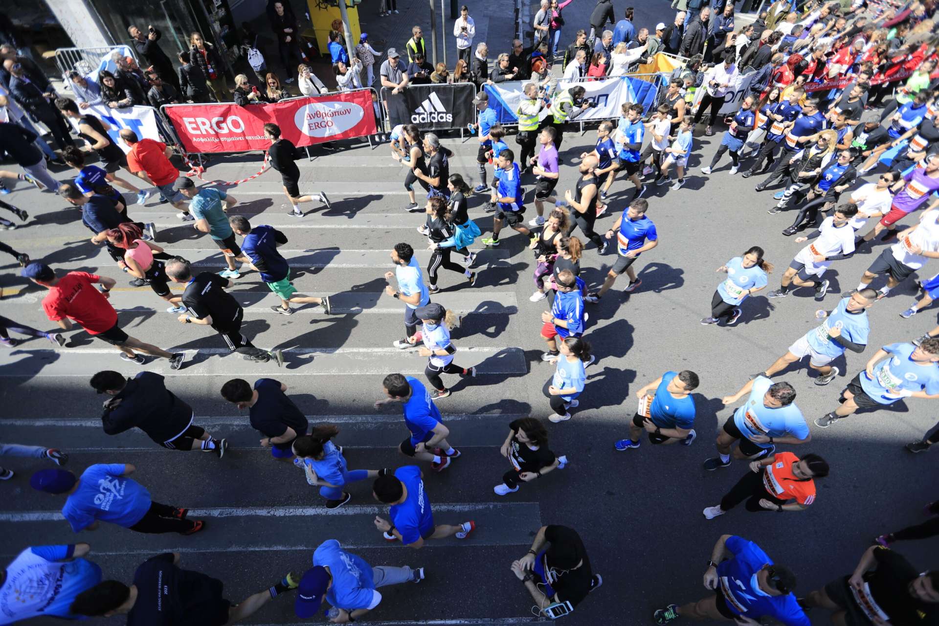 Σήμερα ο 12ος Ημιμαραθώνιος της Αθήνας: Οι κυκλοφοριακές ρυθμίσεις που ισχύουν – Πώς θα κινηθούν τα ΜΜΜ