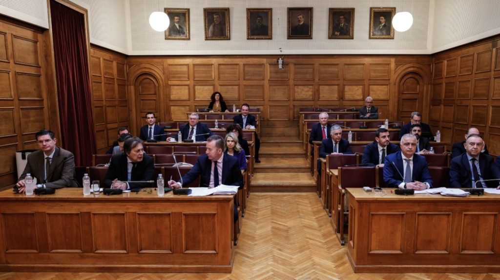 Εξεταστική για τα Τέμπη – Το ΠΑΣΟΚ επαναφέρει την πρόταση για προανακριτική