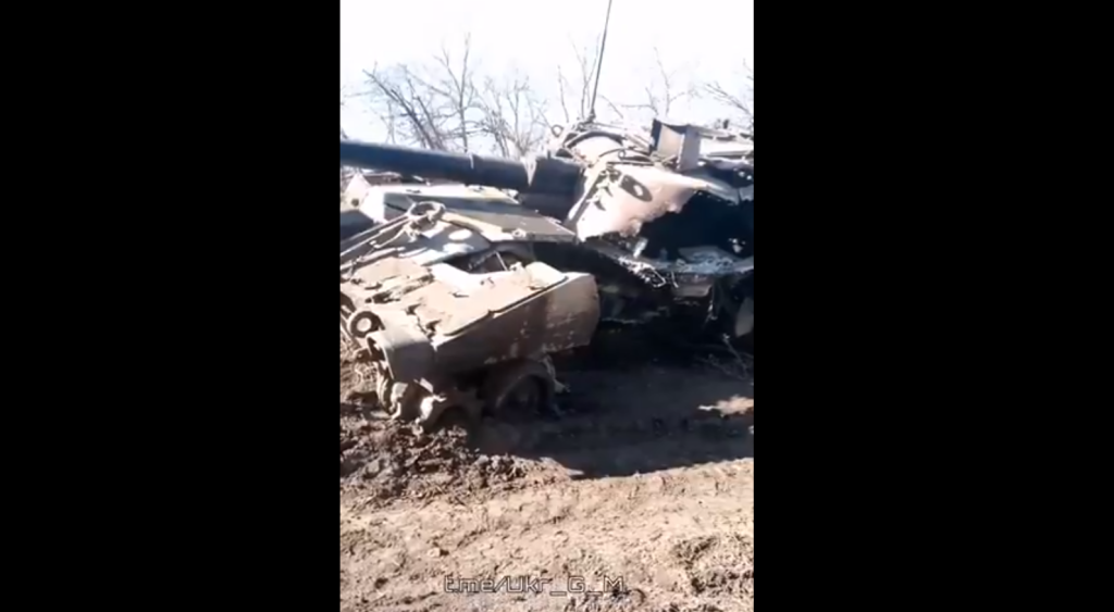 Βίντεο: Κατεστραμμένο αμερικανικό αυτοκινούμενο πυροβόλο από ρωσικό UAV Lancet