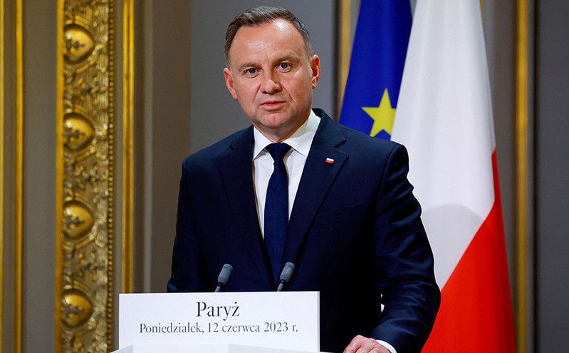Να αυξήσουν τους προϋπολογισμούς τους για την άμυνα στο 3% του ΑΕΠ προτρέπει τα κράτη μέλη του NATO ο Πολωνός πρόεδρος