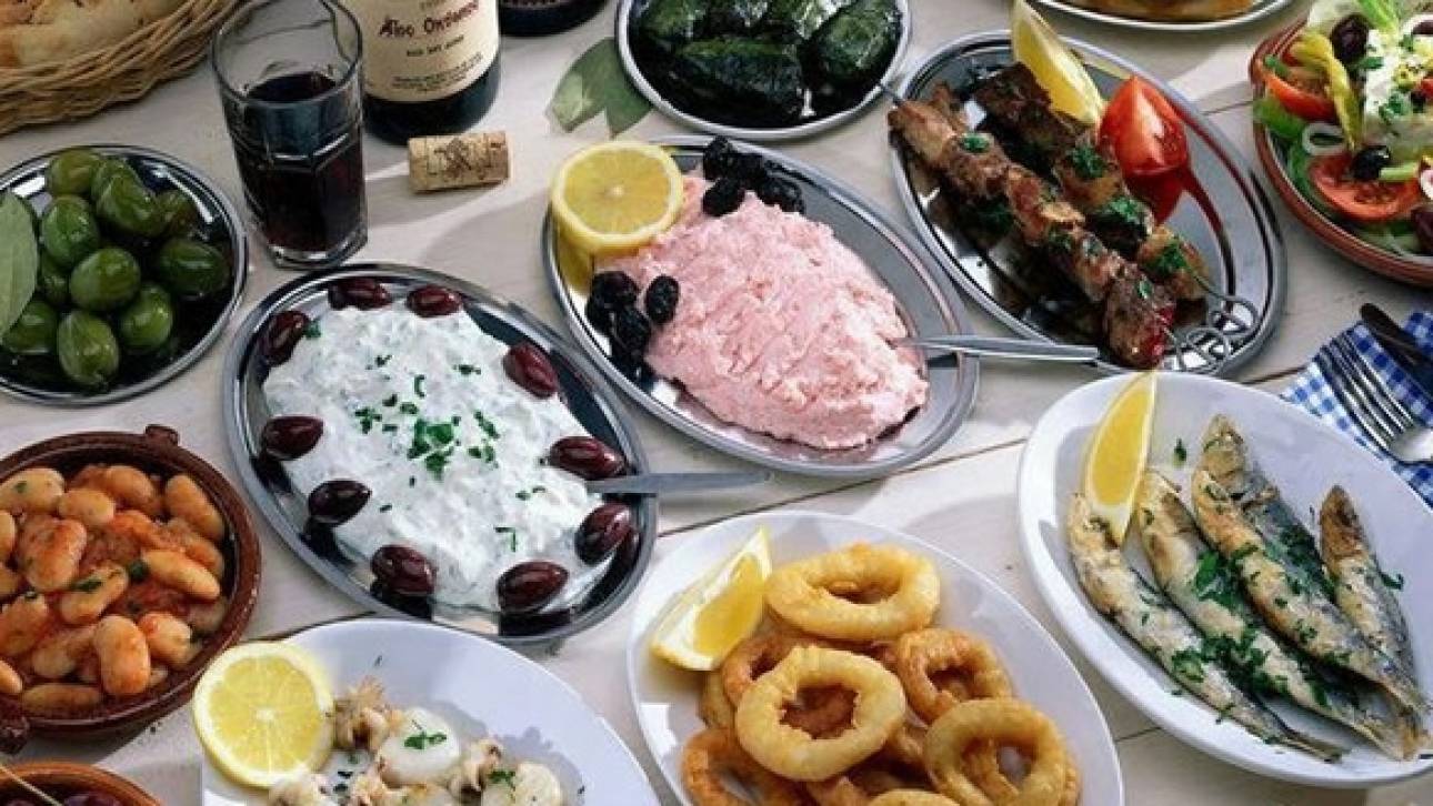 Οι συμβουλές του ΕΦΕΤ για να αποφύγουμε τα δυσάρεστα στο τραπέζι της Καθαράς Δευτέρας