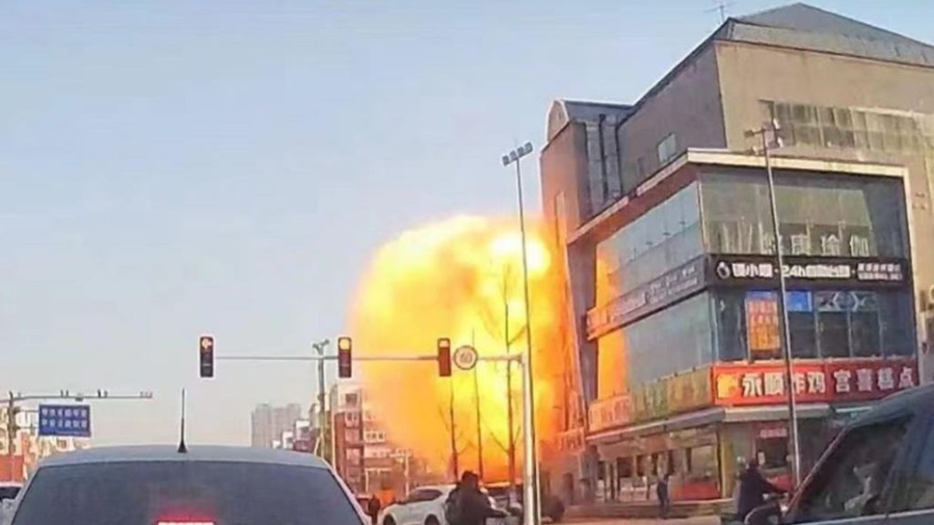 Κίνα: Τουλάχιστον ένας νεκρός και 22 τραυματίες από έκρηξη σε εστιατόριο (βίντεο)