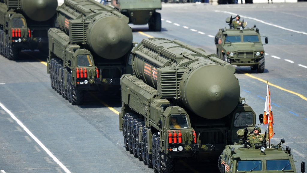 Οι ΗΠΑ χαμηλώνουν τους τόνους: «Δεν φαίνεται η Ρωσία να ετοιμάζεται για χρήση πυρηνικών στην Ουκρανία»