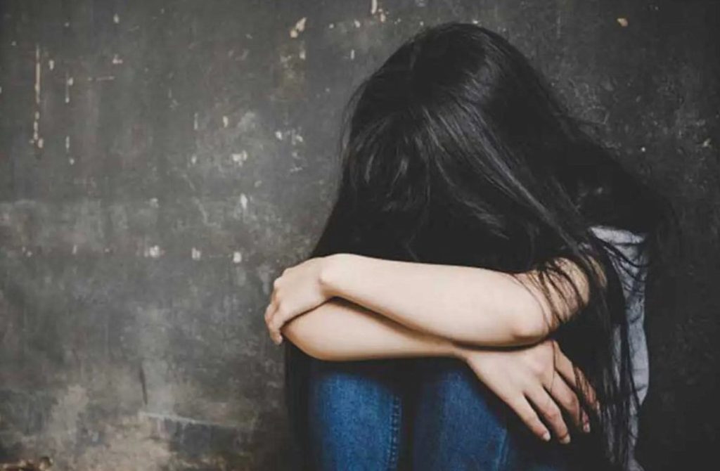 Ηράκλειο: 14χρονη έκανε απόπειρα αυτοκτονίας πίνοντας χλωρίνη