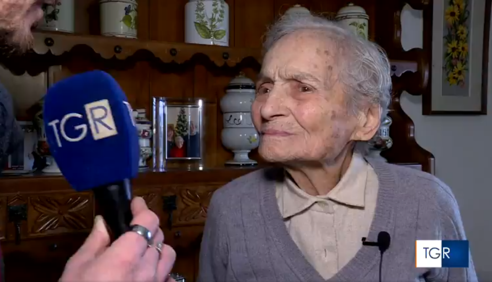 Ιταλία: Γιαγιά 103 ετών συνελήφθη να οδηγεί παράνομα (βίντεο)