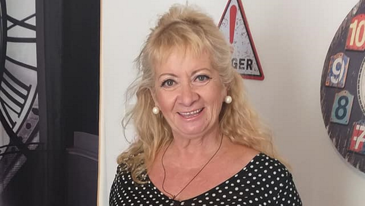 Ε.Καμπίτση: «Ήμουν για έξι μήνες παράλυτη κι ο Σ.Μπιμπίλας δεν με βοήθησε – Είπε ότι θα με στηρίξει το κράτος»