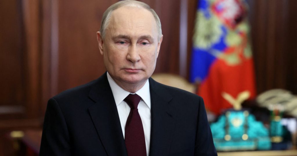 Βίντεο: Η στιγμή που ο Β.Πούτιν ψηφίζει διαδικτυακά