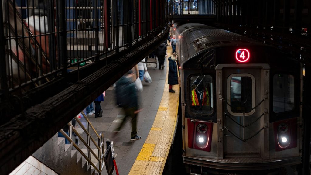 Νέα Υόρκη: Χάος σε βαγόνι του μετρό με άγριο καβγά μεταξύ δύο ανδρών – Έπεσαν πυροβολισμοί (βίντεο)