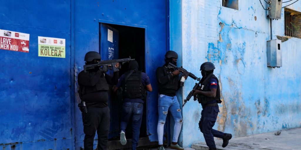 Αϊτή: Αιματηρή επιχείρηση της αστυνομίας σε προπύργιο της συμμαχίας συμμοριών «Μπάρμπεκιου»