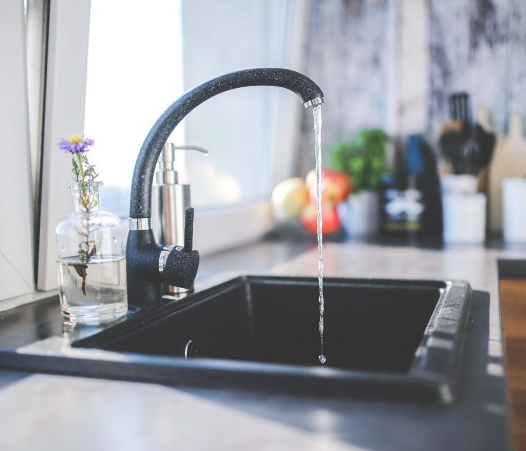 Ο νεροχύτης μπορεί να «κρύβεται» πίσω από το κρυολόγημα και τον βήχα