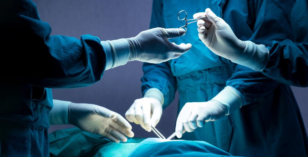 Μ.Γιαννάκος για απογευματινά χειρουργεία: «Άνοιξαν οι πύλες της απόλυτης ιδιωτικοποίησης του ΕΣΥ» (βίντεο)