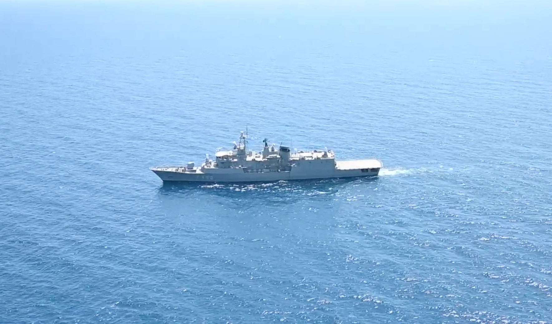 Επιχείρηση «Ασπίδες»: Η φρεγάτα «ΥΔΡΑ» περιπολεί στην Ερυθρά Θάλασσα (βίντεο)