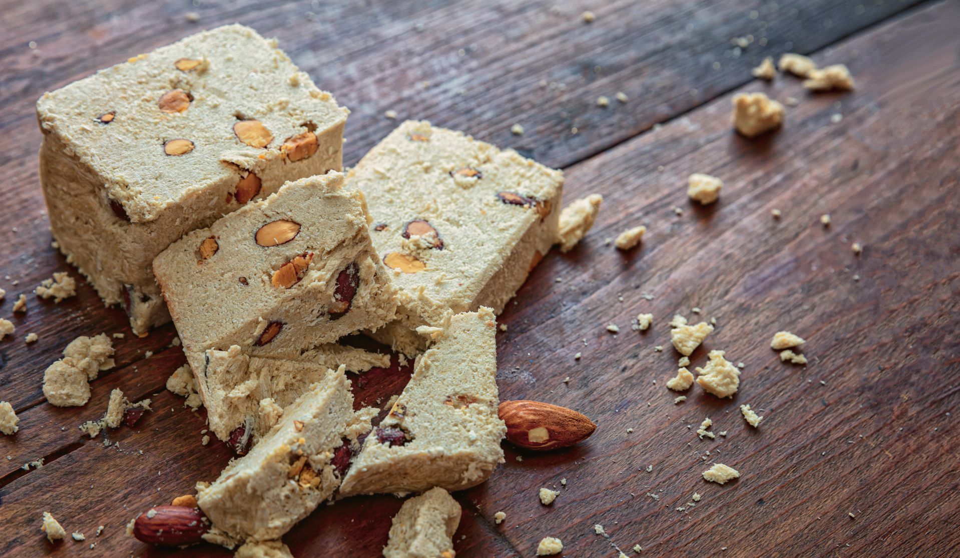 Χαλβάς από ταχίνι, σιμιγδάλι ή Φαρσάλων: Πόσες θερμίδες έχει το κάθε είδος; – Ποιον να επιλέξετε (πίνακας)