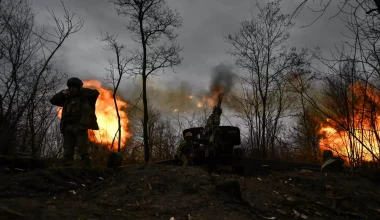 Ξεκίνησαν σφοδρές ρωσικές επιθέσεις σε Ζαπορίζια και Ντόνμπας – Οι Ρώσοι προελαύνουν προς Ορίκχιβ και Βούλενταρ