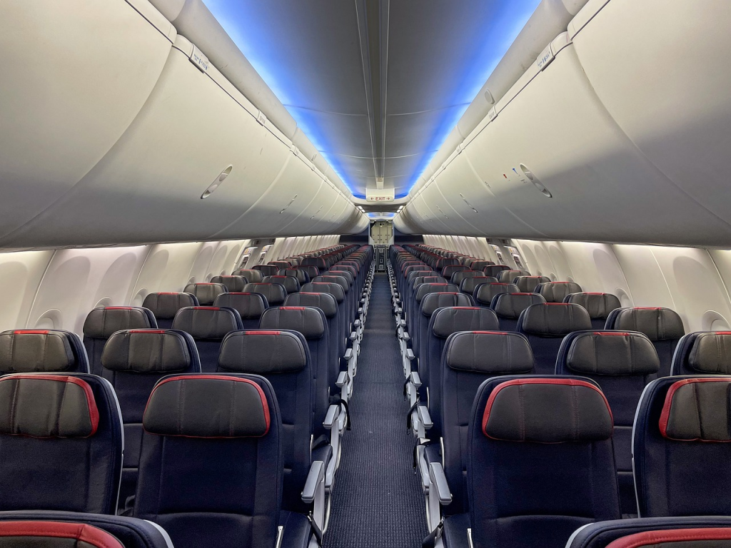 Αποτελούν τις μεγαλύτερες εστίες μικροβίων: Αυτά είναι τα πιο βρώμικα σημεία μέσα στο αεροπλάνο