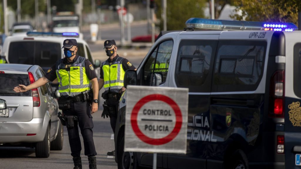 Ισπανία: Φορτηγό έπεσε σε αστυνομικό μπλόκο στη Σεβίλλη – Σκοτώθηκαν έξι άτομα