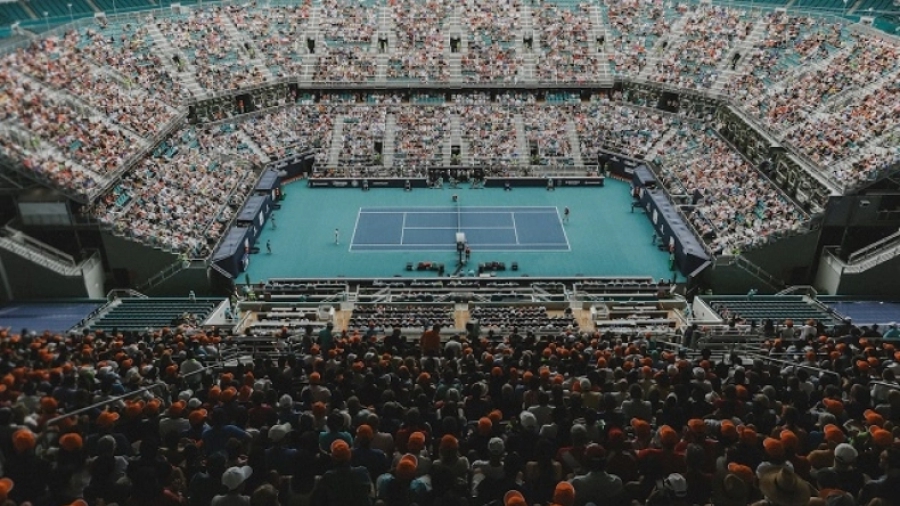Αναστάτωση στο Miami Open: Η στιγμή που Γάλλος τενίστας καταρρέει στο κορτ (βίντεο)