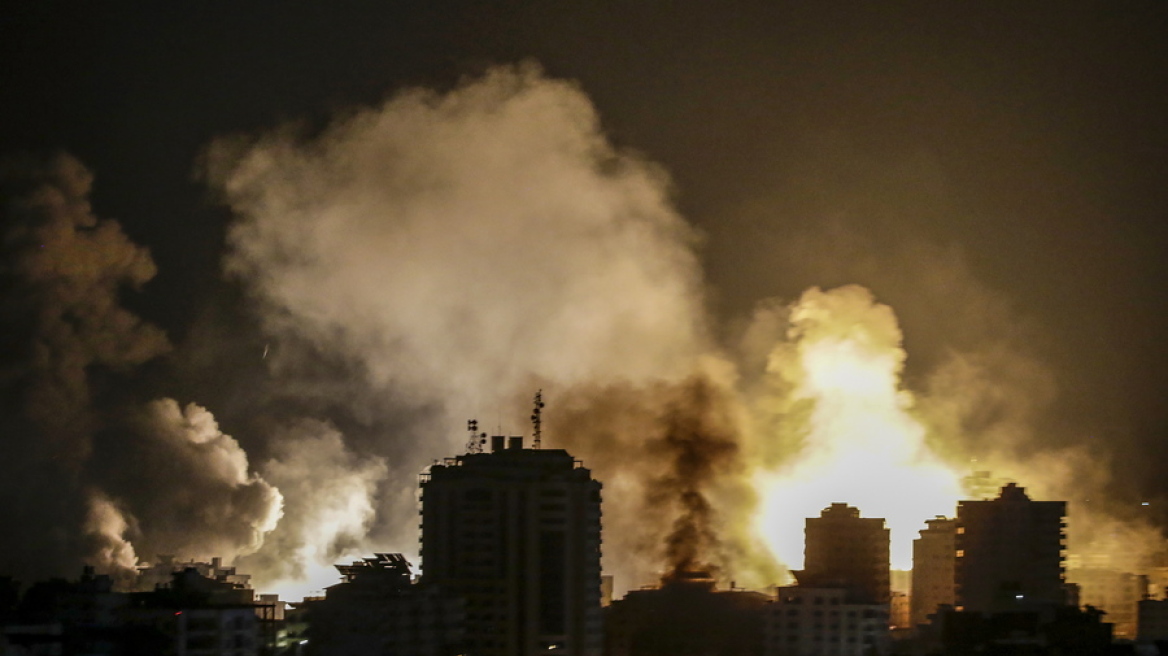 Γάζα: Ισραηλινές δυνάμεις βομβάρδισαν τον καταυλισμό Νουσεϊράτ – Τουλάχιστον 15 νεκροί 