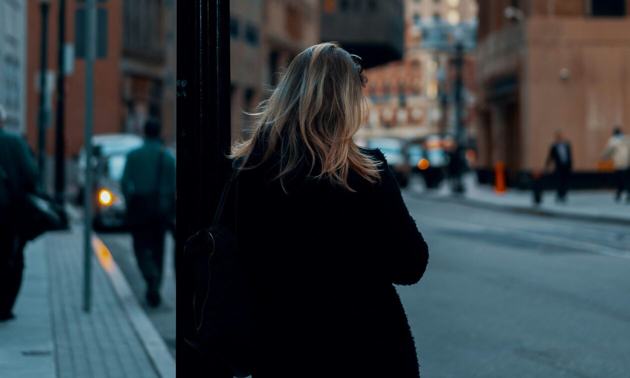 60χρονη ζήτησε να βγει σε σύνταξη – Αποπειράθηκε να χειροδικήσει εναντίον της η εργοδοσία