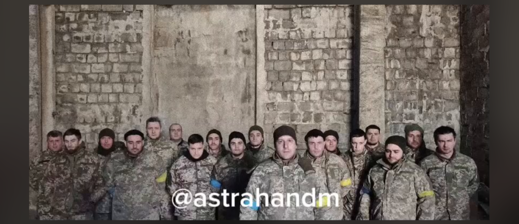Βίντεο: Ουκρανοί στρατιώτες παραδόθηκαν στον ρωσικό στρατό
