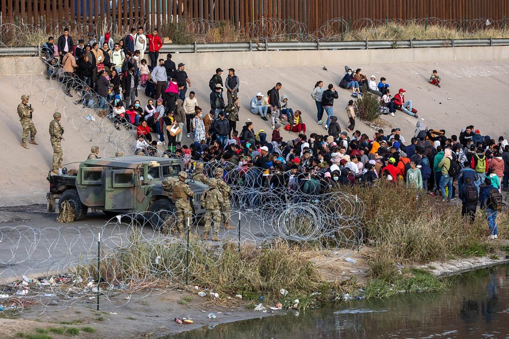 Ο πρόεδρος του Μεξικού δυσαρεστημένος με το νόμο που δικαίωσε το Τέξας να φυλά τα σύνορα: «Δεν θα δεχόμαστε επαναπροωθήσεις»