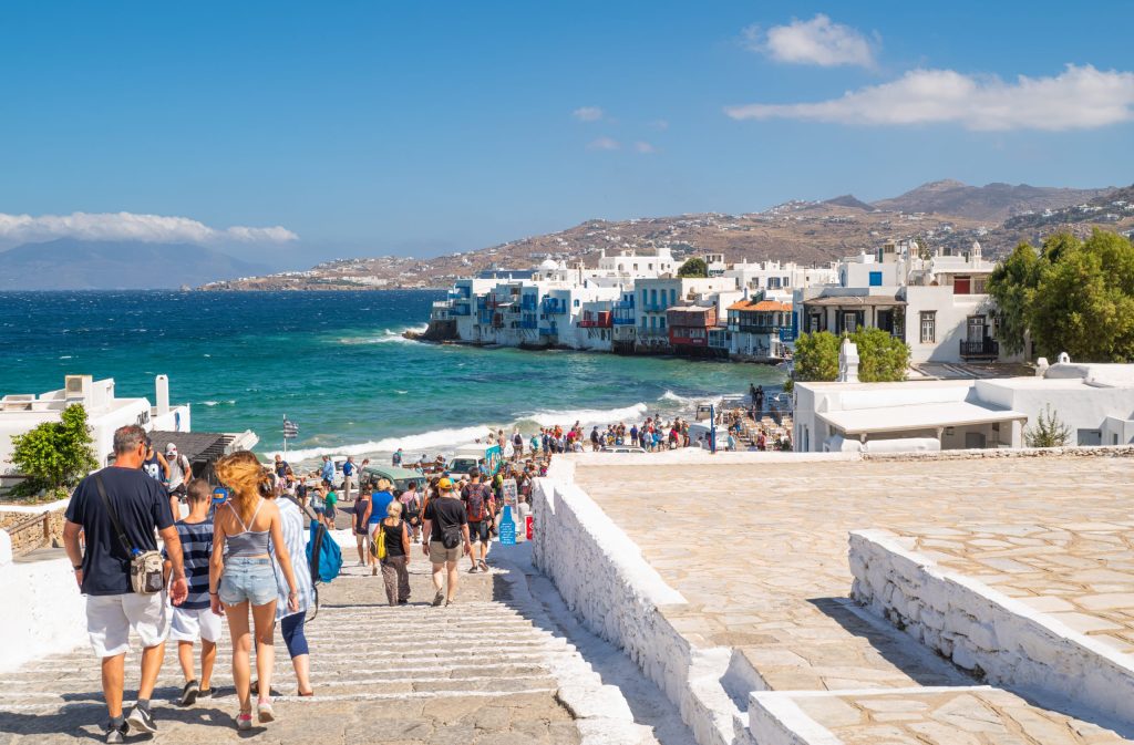 Η Ελλάδα είναι ο δημοφιλέστερος προορισμός των Αυστριακών για το 2024
