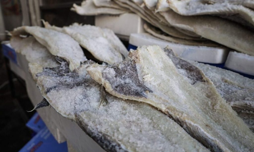 Τιμή μπακαλιάρου στα ύψη: Αυτά είναι που πρέπει να προσέξουν οι καταναλωτές την 25η Μαρτίου