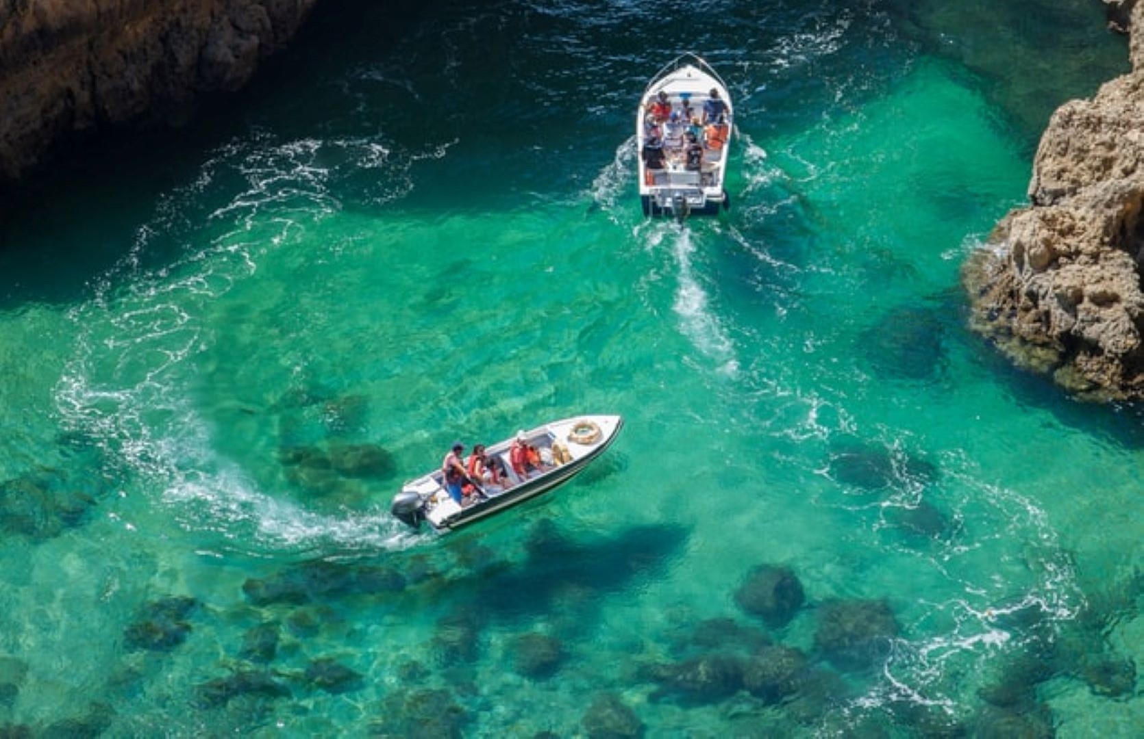 Αγγελία μόνο για κροίσους: Πωλείται 50 εκατομμύρια ευρώ η βραχονησίδα Τραγονήσι δίπλα στη Μύκονο