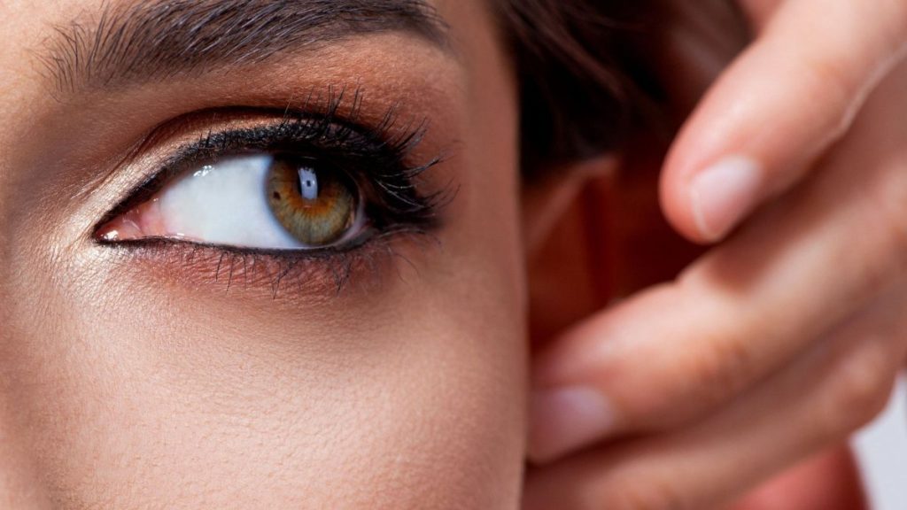 Μαύροι κύκλοι: Πώς μπορείτε να τους «σβήσετε» και δείχνετε νεότεροι