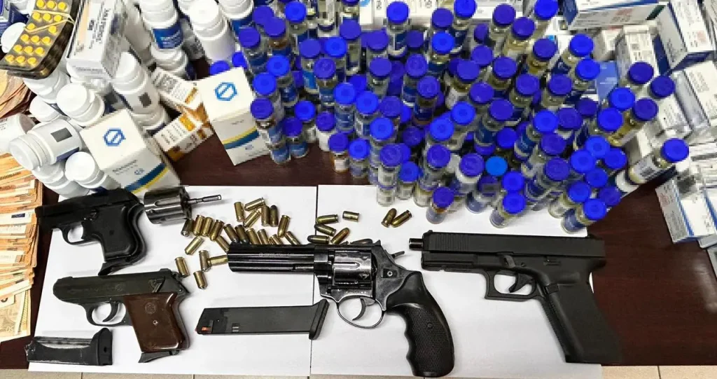 Κύκλωμα αναβολικών: Ποδοσφαιριστές, σφαιροβόλοι και bodybuilders τα μέλη και οι πελάτες