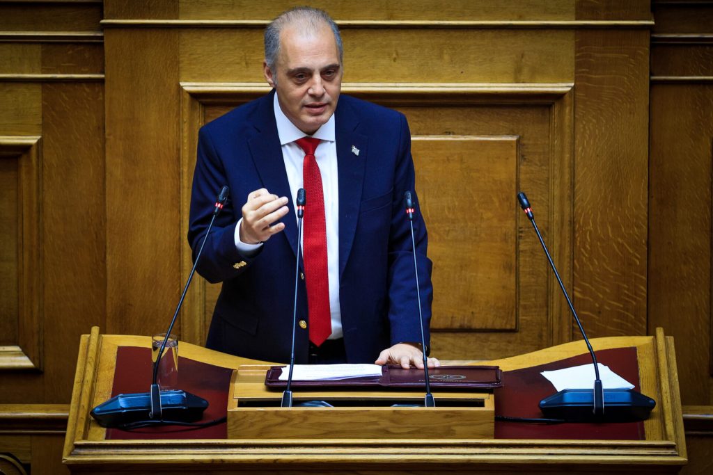 Ελληνική Λύση: «Η ΝΔ επιχειρεί με ψεύδη και συκοφαντίες να ολοκληρώσει την συγκάλυψη του εγκλήματος των Τεμπών»