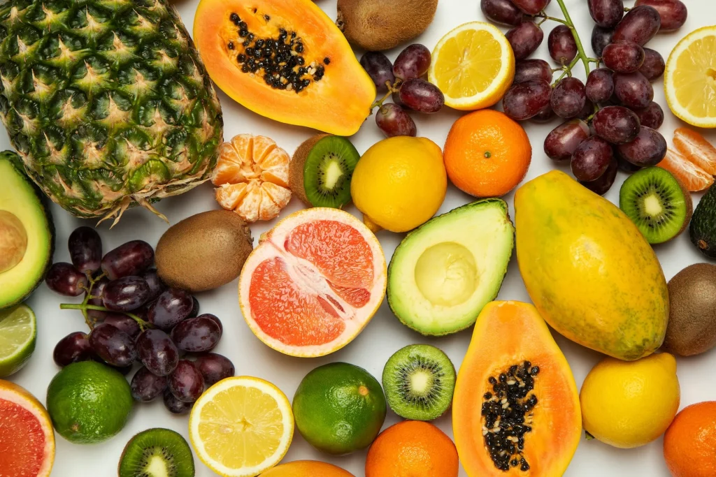 Τρως τις ετικέτες από τα φρούτα; – Μάθε αν είναι υγιεινό
