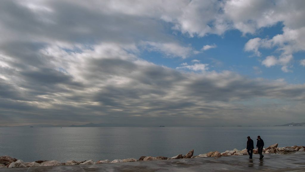 Καιρός: Με τοπικές βροχές και αφρικανική σκόνη η Τρίτη – Η πρόγνωση της ΕΜΥ για όλη τη χώρα