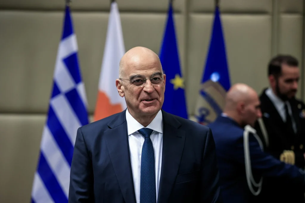 Ν.Δένδιας: «Πουλάμε τα F-4, Mirage 2000-5 και F-16 Block 30 – Tα Block 50 θα γίνουν Viper» (upd)