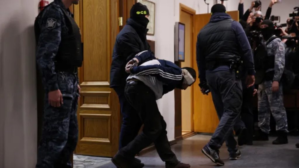 Τρομοκρατική επίθεση στη Μόσχα: Οι ερευνητές ζητούν την προφυλάκιση άλλων τριών υπόπτων
