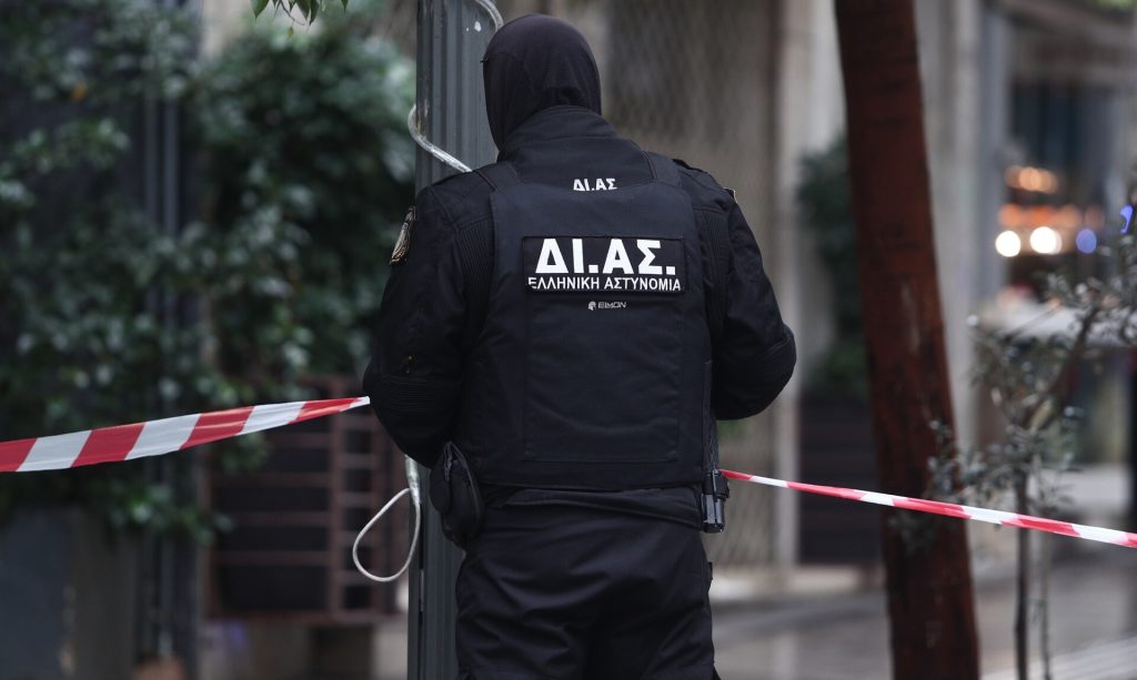 Τηλέφωνα για βόμβα σε σχολεία σε Χαϊδάρι και Περιστέρι