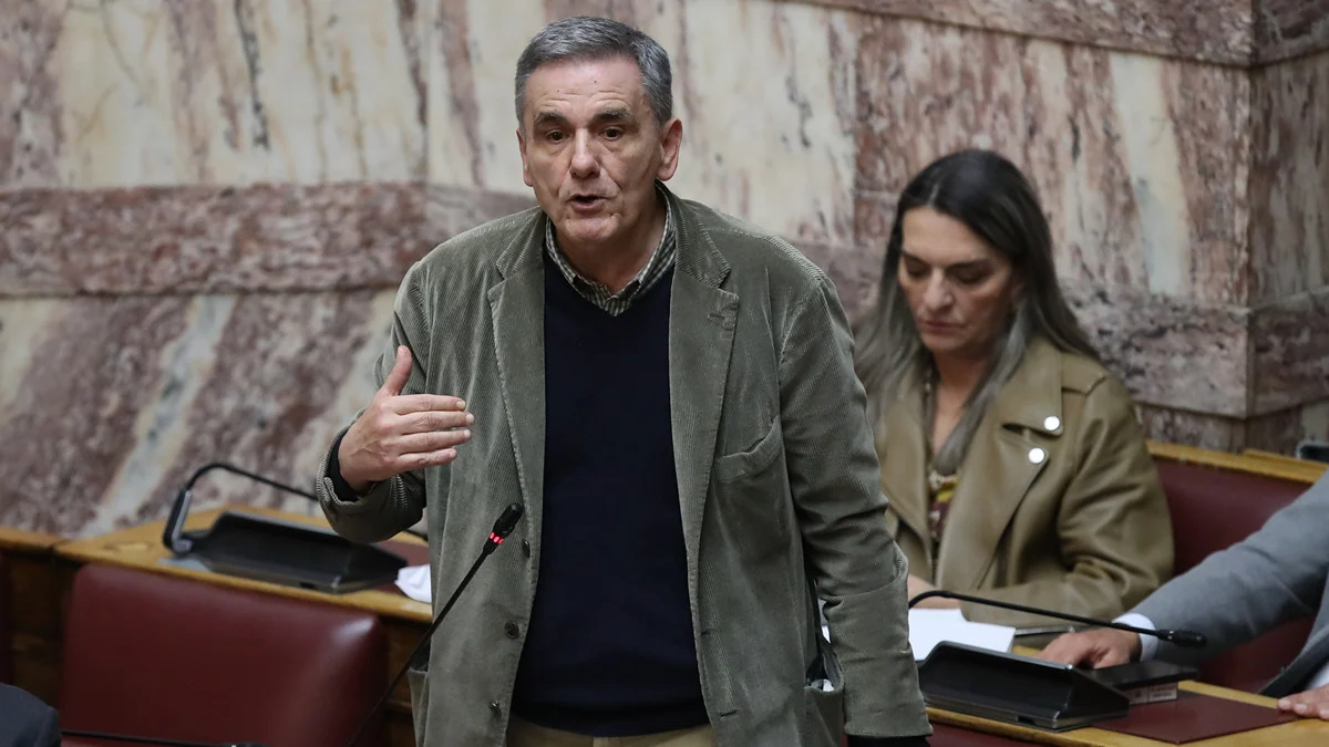 Ε.Τσακαλώτος: Παρομοίασε την Μ.Καρυστιανού με την ηθοποιό Τ.Ρόμπερτς