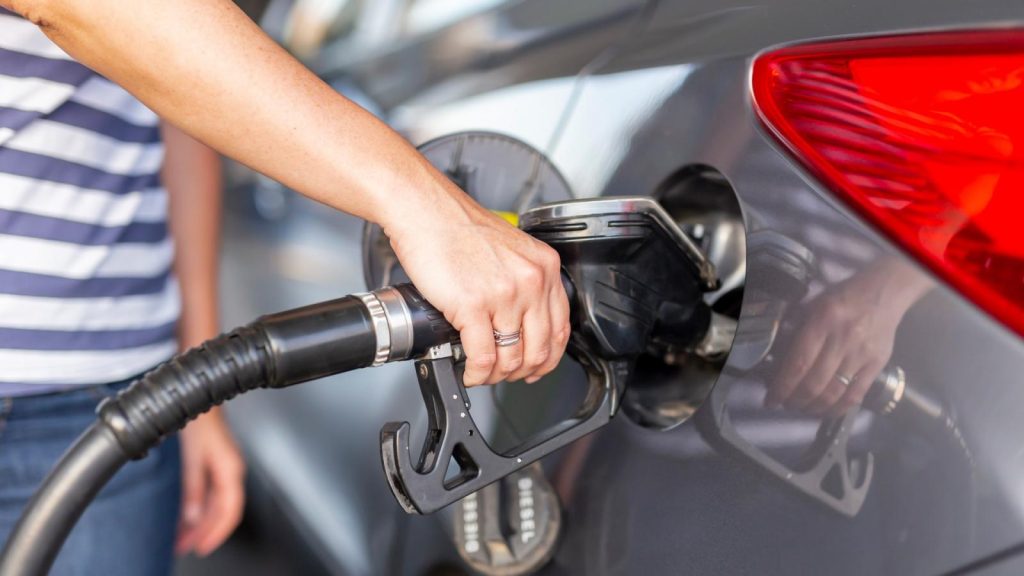 Πρόεδρος βενζινοπωλών Αττικής: «Με τα νέα τιμολόγια δεν μπορεί να υπάρχει τιμή κάτω από 1,90 ευρώ/λίτρο»