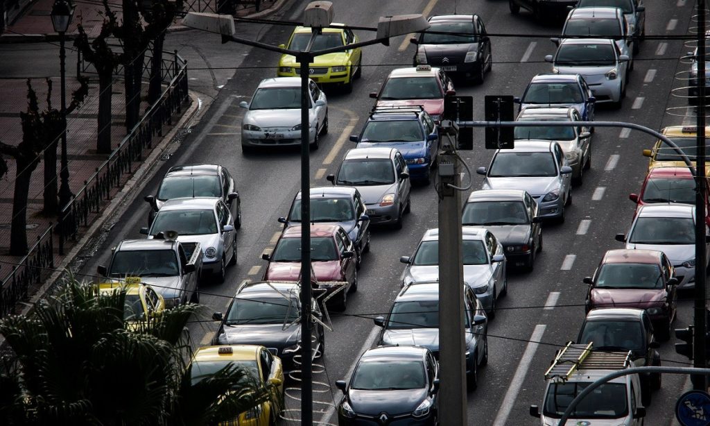 Δείτε σε ποιους δρόμους της Αττικής υπάρχει μποτιλιάρισμα (χάρτης)