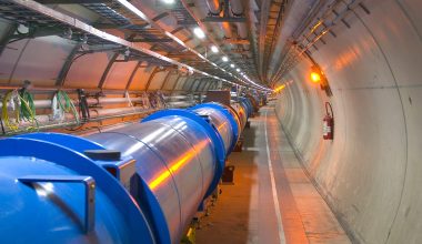 To CERN ξεκινά το πιο κρίσιμο  πείραμα  στην ιστορία του την ημέρα της ολικής έκλειψης Ηλίου στις 8 Απριλίου