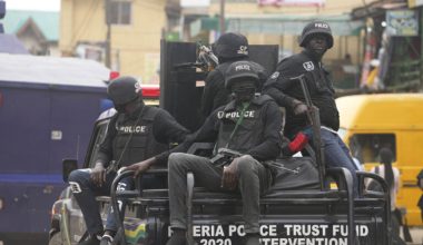 Νιγηρία: Ο στρατός απελευθερώνει 313 κατηγορούμενους για συμμετοχή στην εξέγερση της Μπόκο Χαράμ
