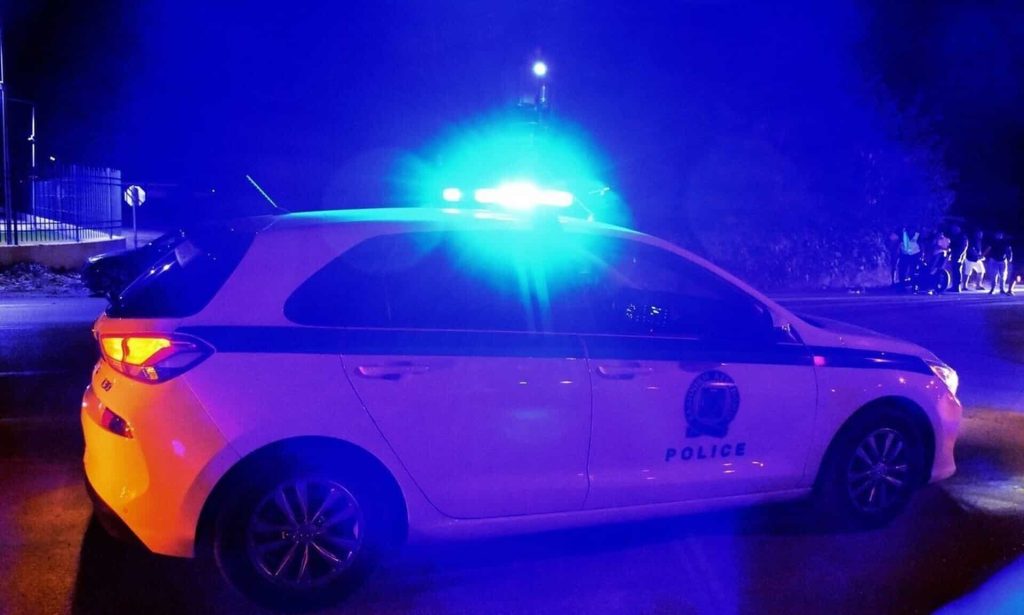 Ληστεία υπό την απειλή μαχαιριού σε κομμωτήριο στη Θεσσαλονίκη – Ο δράστης άρπαξε 120 ευρώ