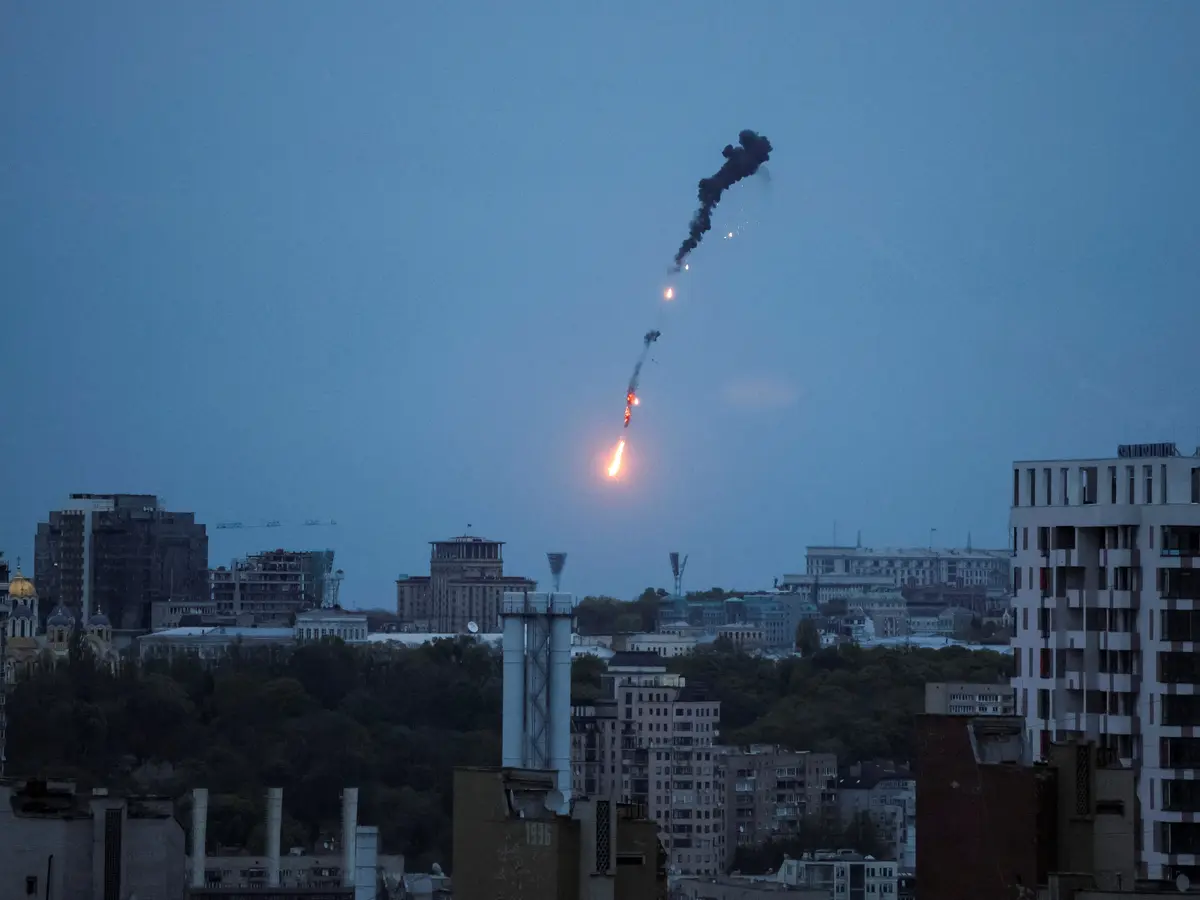 Οδησσός: Κατάρριψη 2 πυραύλων με 5 τραυματίες από τα συντρίμμια – Αδιάκοπα τα ρωσικά πυραυλικά πλήγματα
