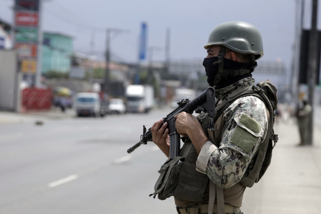 Ισημερινός: Πέντε τουρίστες απήχθησαν και δολοφονήθηκαν στην παραλία Αγιάμπε