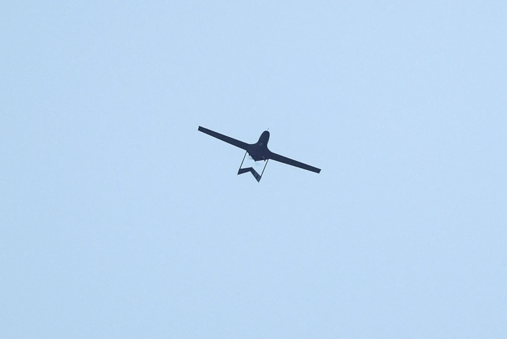 Για πρώτη φορά: Ρωσικά drones αναxαιτίζουν ουκρανικά drones κρούσης (βίντεο)