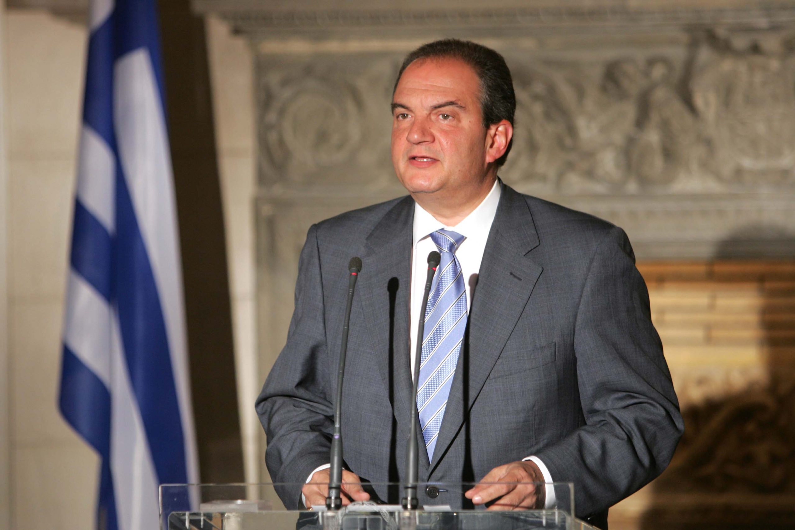 Κ.Καραμανλής κατά παράνομης μετανάστευσης και «δικαιωματιστών»: «Σεβασμός στις παραδοσιακές αξίες»