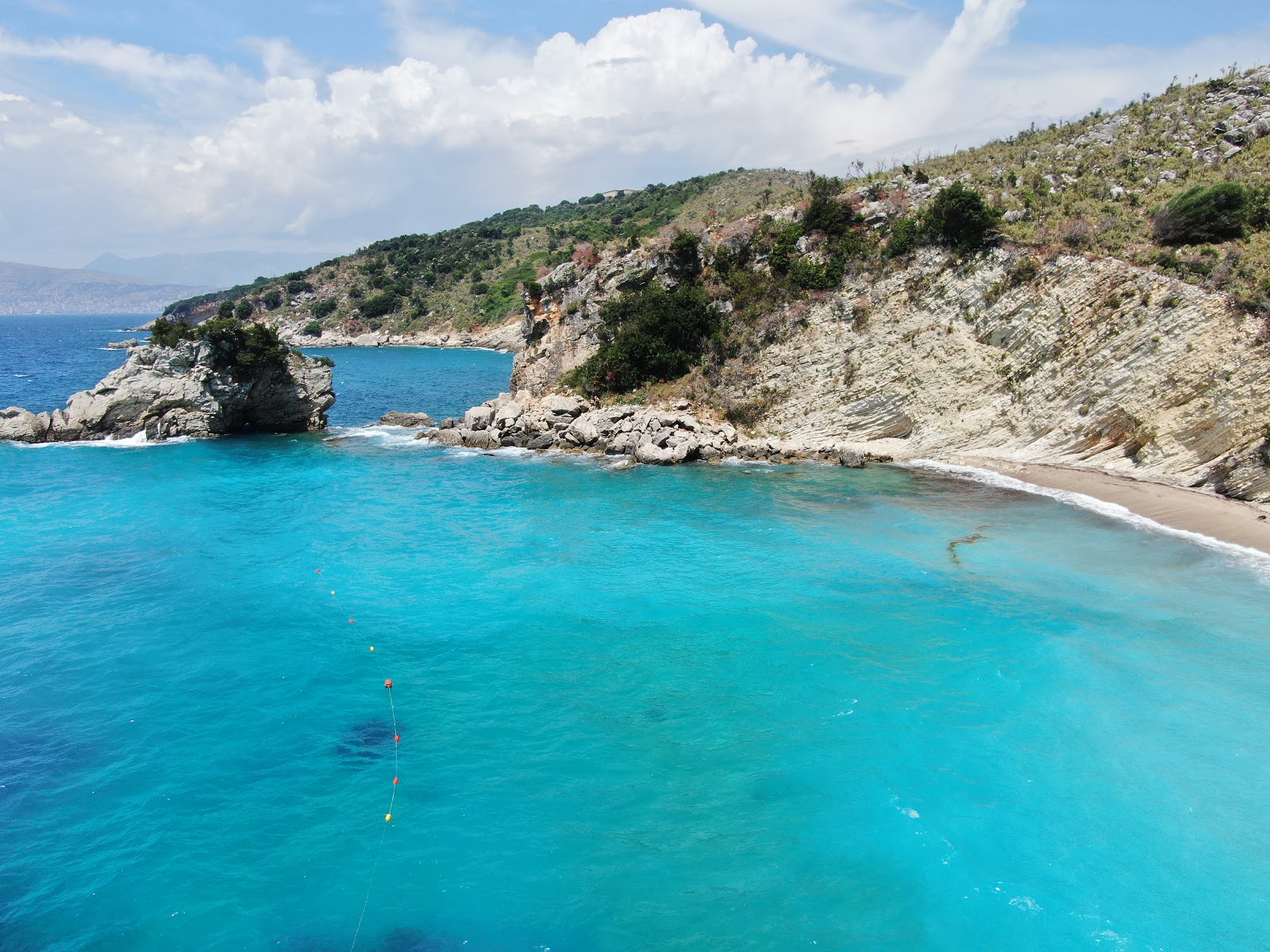 Αυτές είναι οι παραλίες με τα πιο γαλανά νερά στον κόσμο – Ποιες ελληνικές είναι στη λίστα