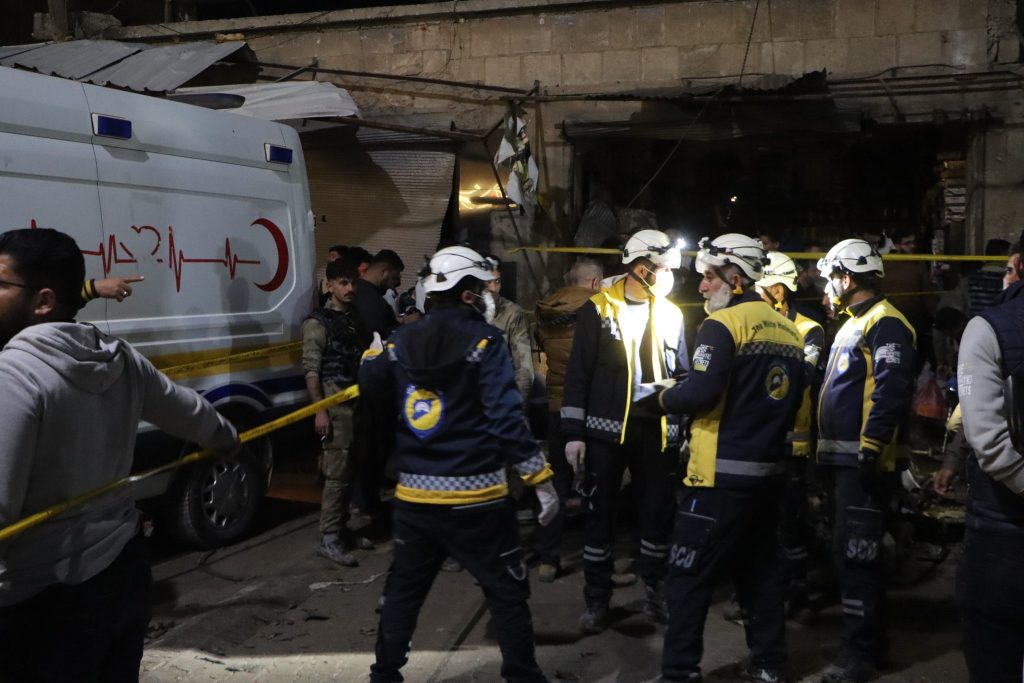 Συρία: Τουλάχιστον 8 νεκροί και 23 τραυματίες από έκρηξη παγιδευμένου οχήματος (φώτο-βίντεο)