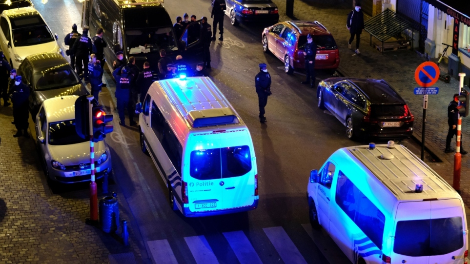 Βρυξέλλες: Τουριστικό λεωφορείο με 33 επιβάτες προσέκρουσε σε δέντρο – Πληροφορίες για σοβαρά τραυματίες